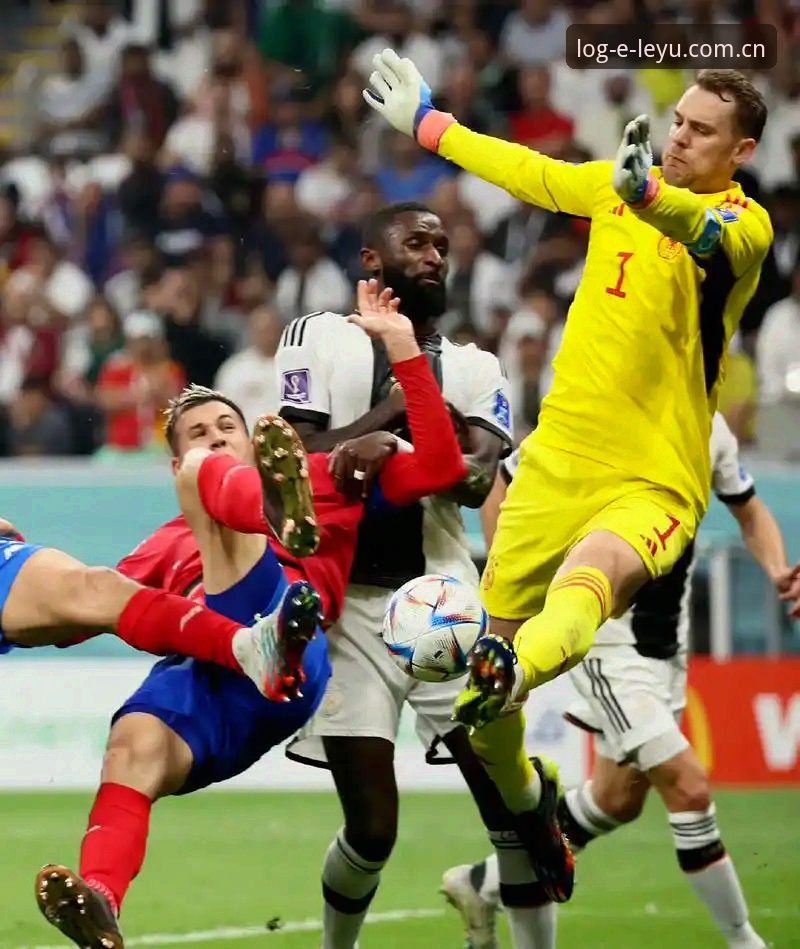 诺伊尔五战世界杯 vs 卡尔18岁首秀：乐鱼手机版对比解读德国队新老名单